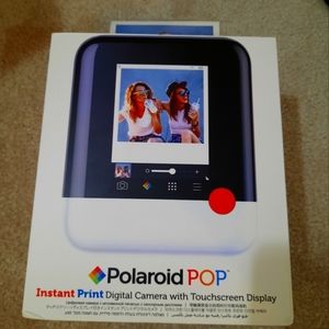 Polaroid pop camera